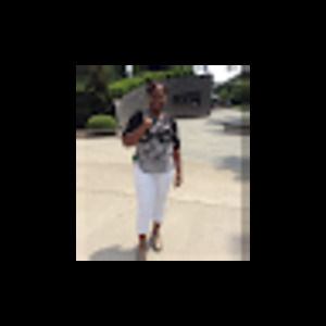 Meet your Posher, Iona